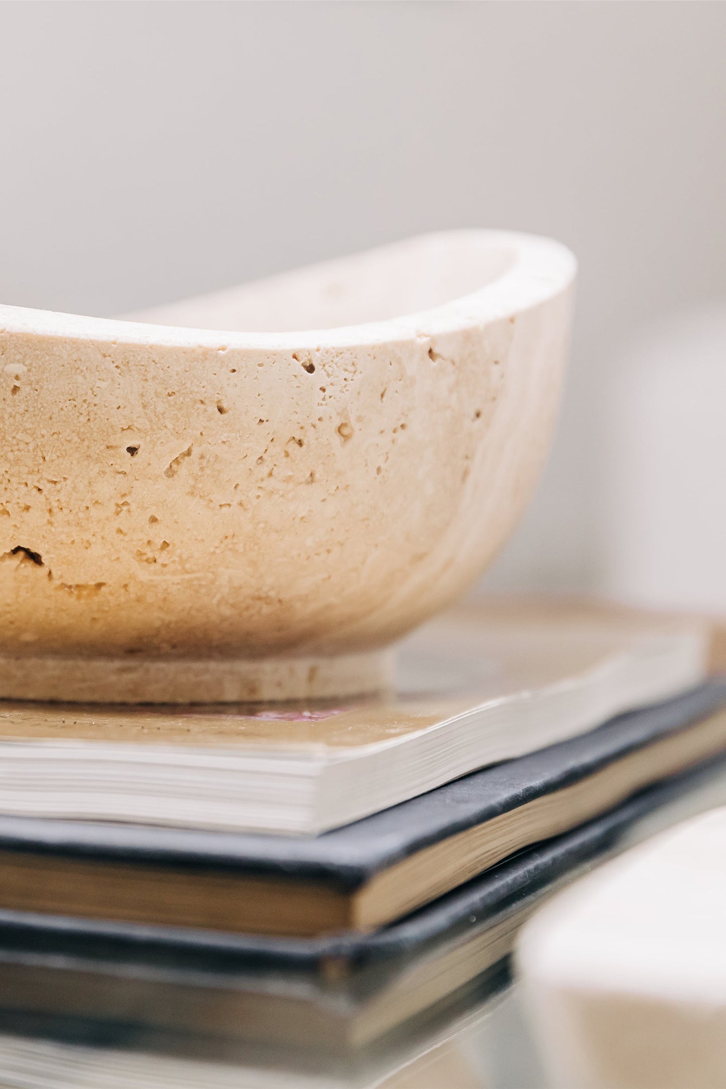 Bowl Amorf Travertine - Forma Orgánica que Abraza la Imperfección Perfecta
