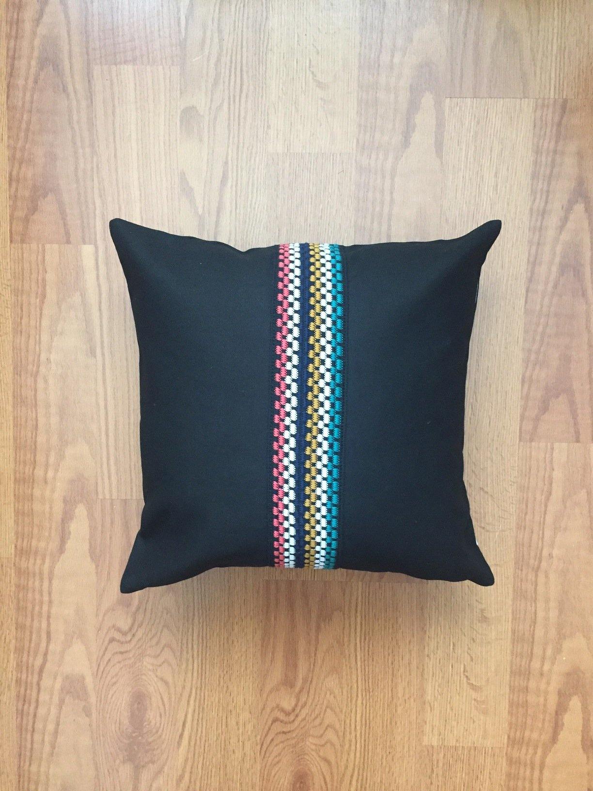 Sophisticated Black Cushion - Contemporary Minimalist Elegance