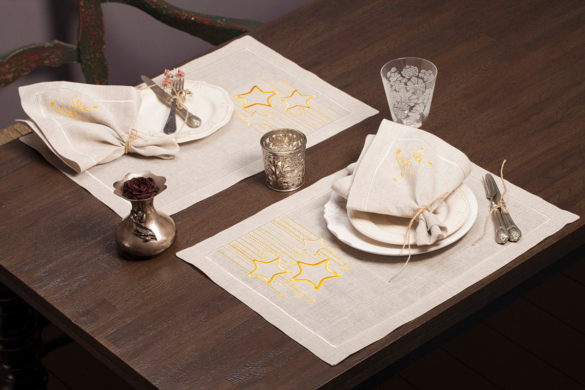 Mantel Individual "Tu Estrella" Lino Natural - Destino Personal Bordado en Fibra Celestial