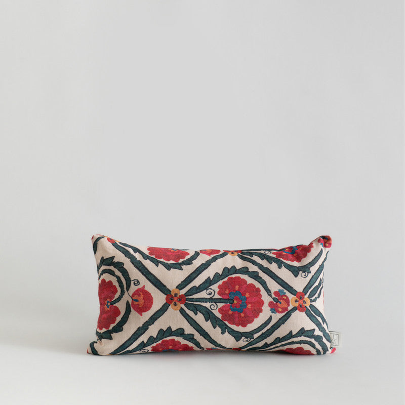 Linen Cushion Cover – Anatolian Suzani Tradition