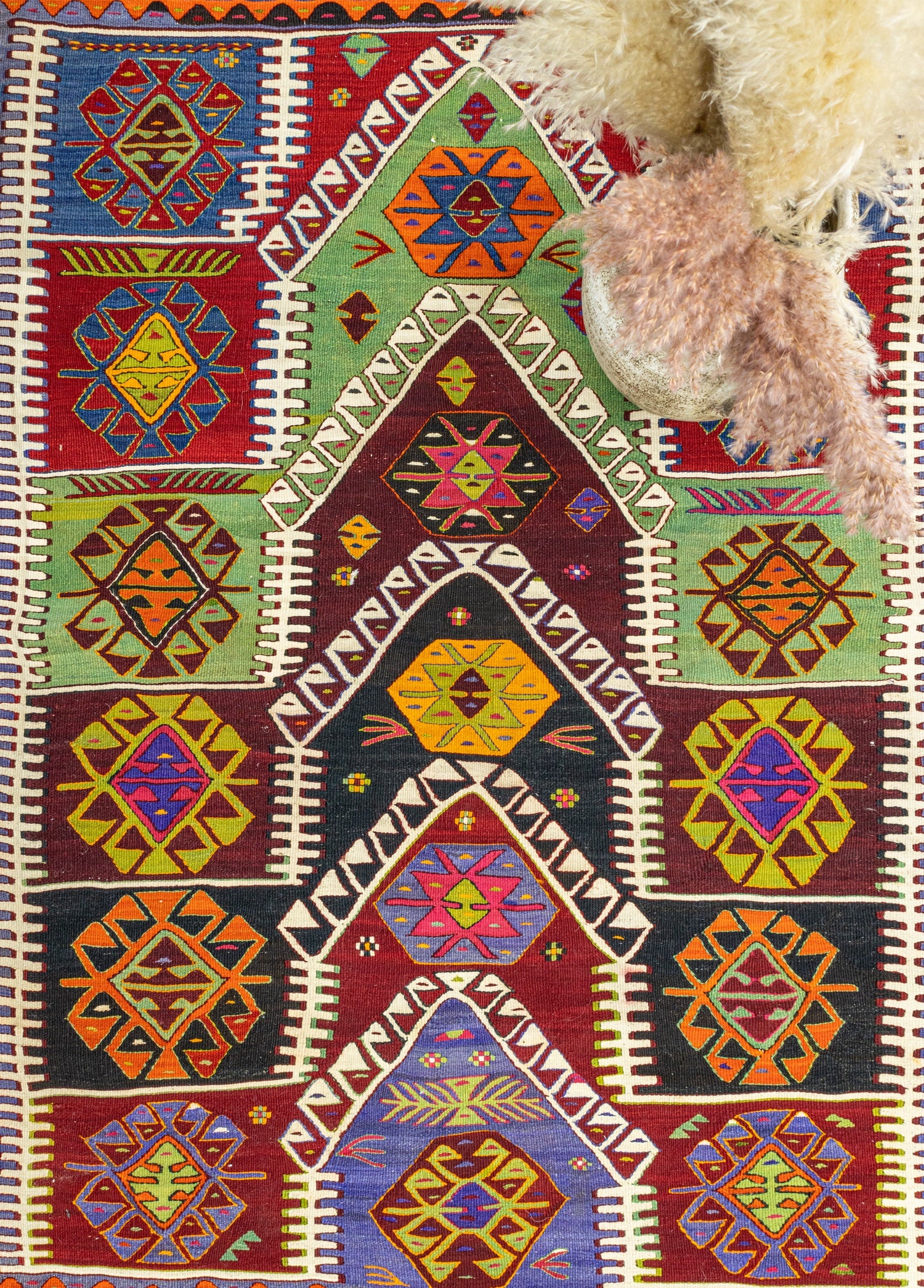 Pakdest Colorful Hand-Woven Kavak Kilim Artisanal Natural Wool 118x186cm – Sustainable Origin