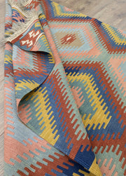 Sayina Hand-Woven Multicolored Kilim Artesanal Natural Wool 132x169cm – Origen Sostenible