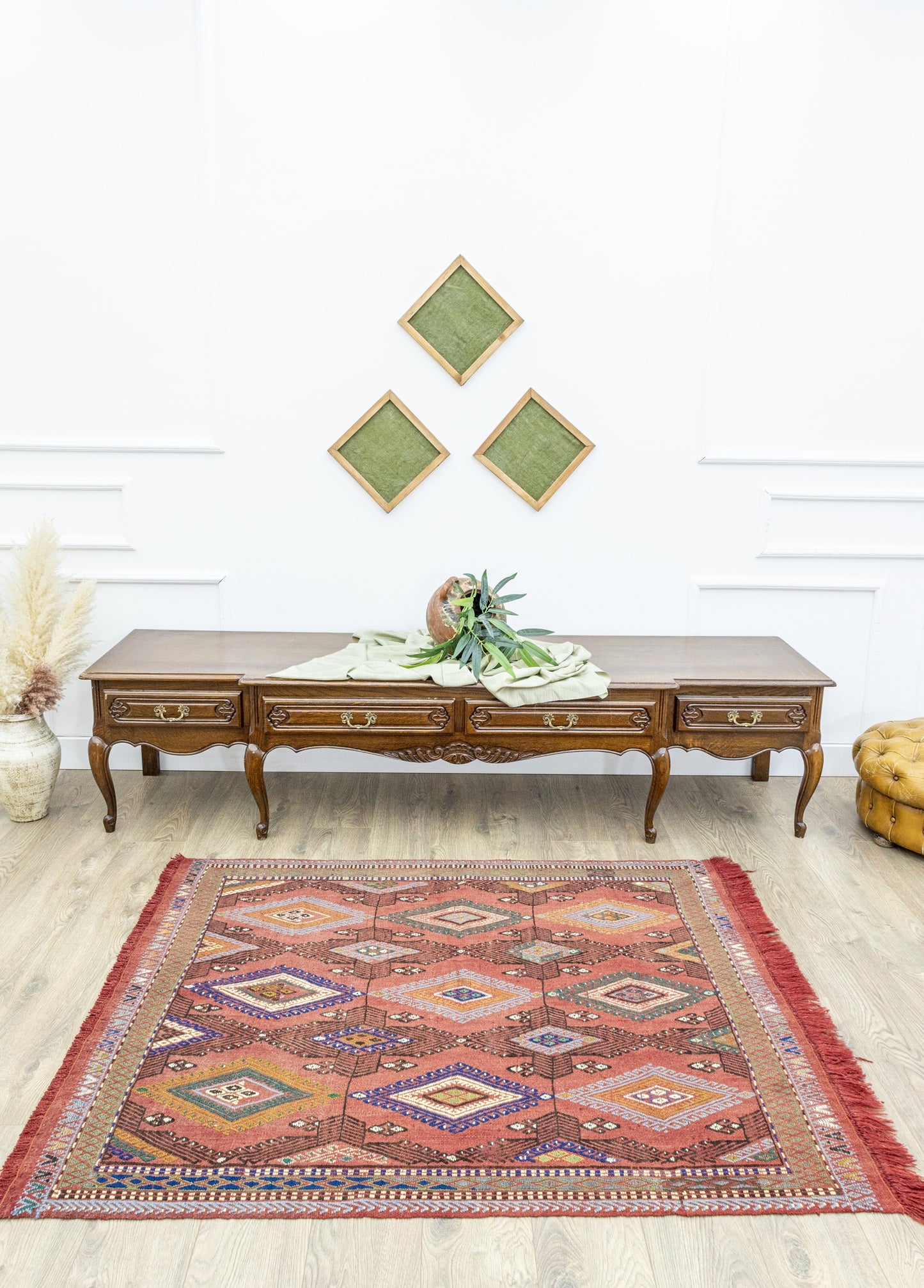 Rinat Ethnic Designed Hand-Woven Cicim Kilim Artesanal Natural Wool 131x159cm – Origen Sostenible
