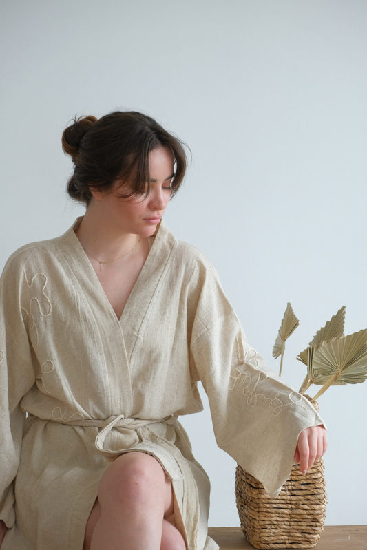 Minimalist Kimono "Pure Infinity" - Handcrafted Elegance