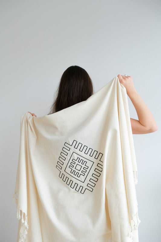Handcrafted Peştemal "Pıtrak" - Anatolian Protective Motif