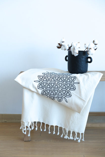 Handmade Peştemal "Flower of Life" - Exclusive Hand Embroidery