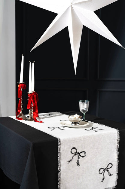 Camino de Mesa Lane-Christmas Edition Black