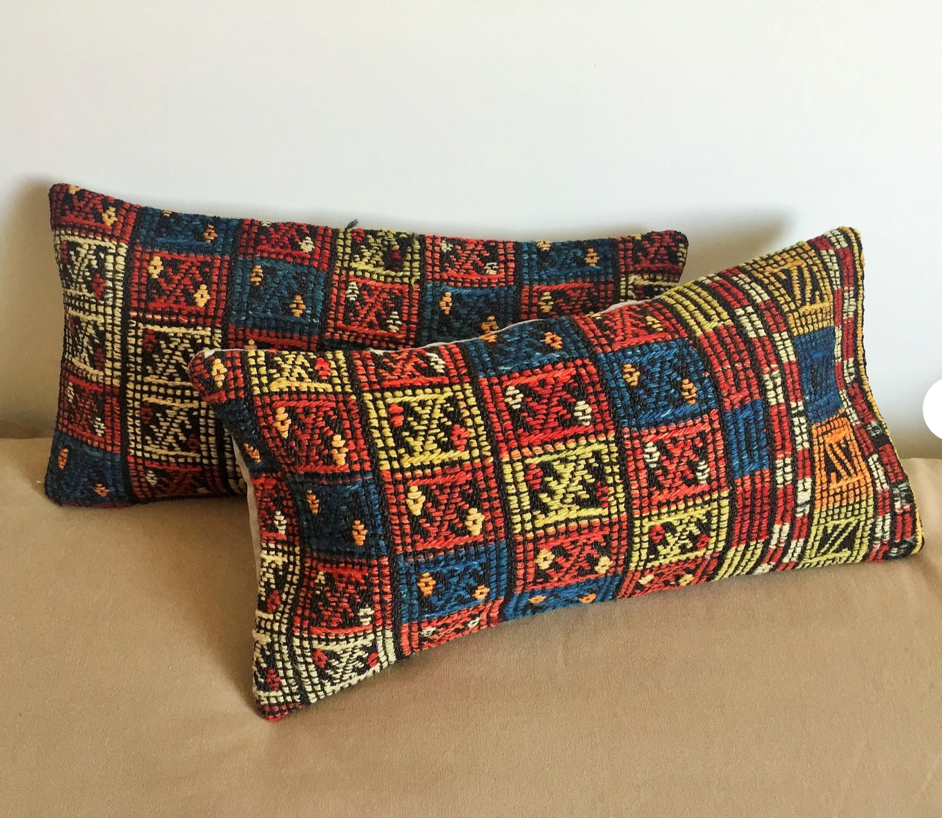 Dúo Kilim Bohemio - Conjunto Vintage Lumbar