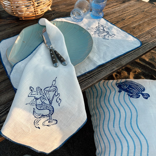 Set de 6 Servilletas Aqua Blu Mermaid (SIRENA ABRAZANDO COPA)