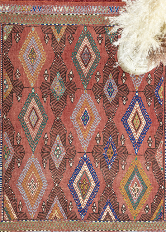 Rinat Ethnic Designed Hand-Woven Cicim Kilim Artesanal Natural Wool 131x159cm – Origen Sostenible