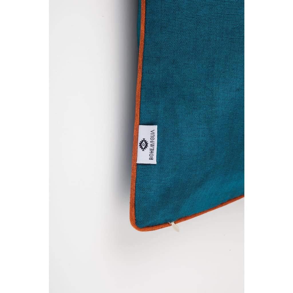 Funda de cojín de seda Kutnu con bordado - HandsOnHips ,Turquesa