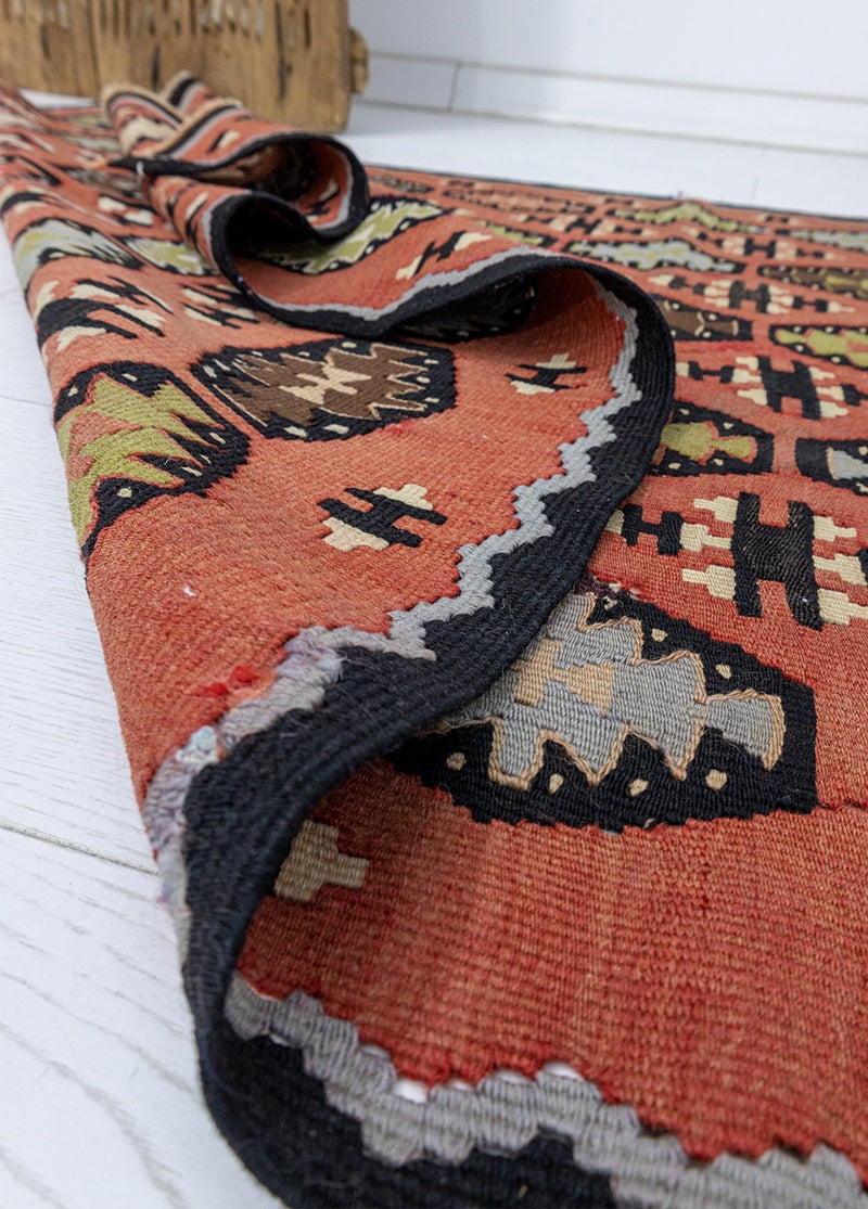 Karine Vintage Bohemian Wool Kilim Artesanal Natural Wool 95x211cm – Origen Sostenible
