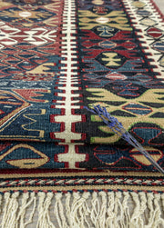 Vigen Rustic Hand-Woven Wool Nuzumla Kilim Artesanal Natural Wool 136x196cm – Origen Sostenible